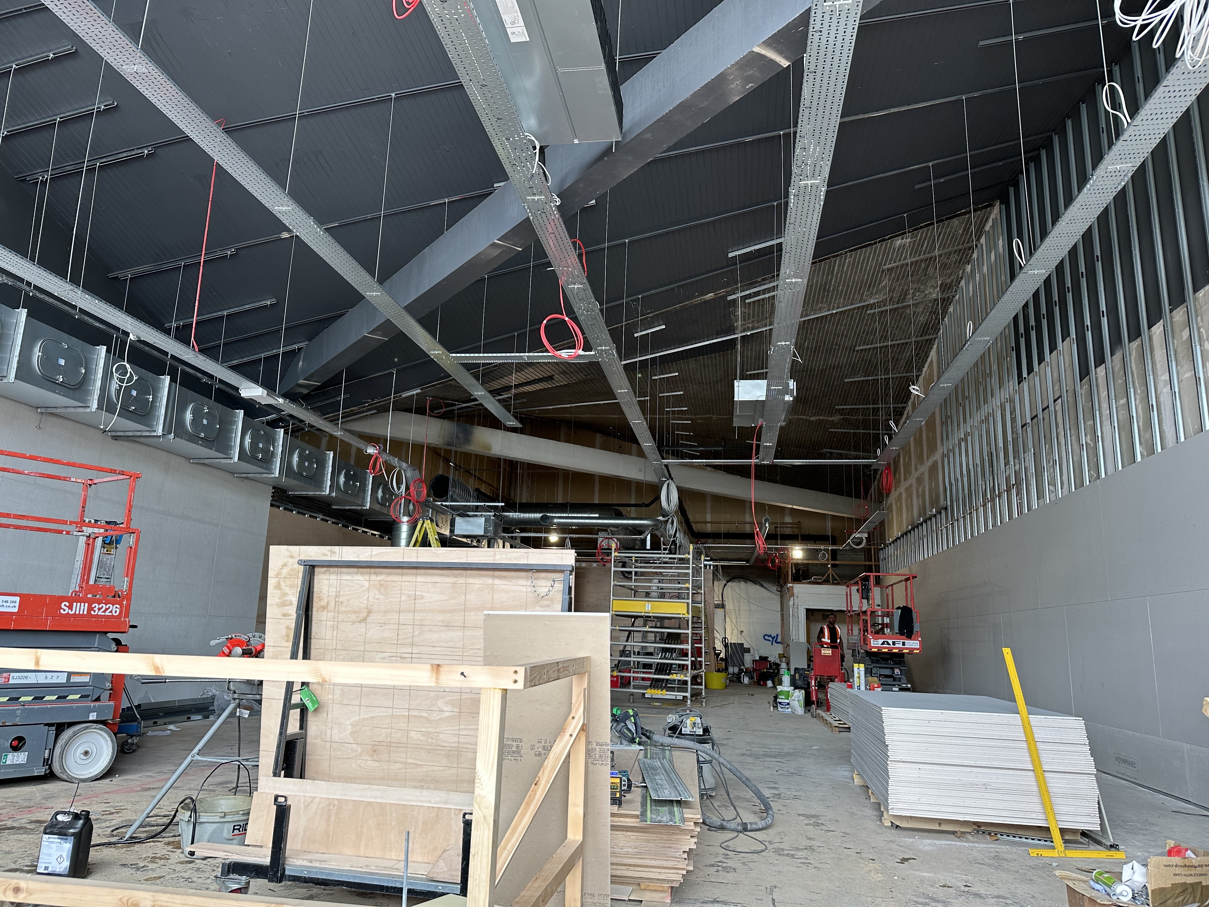 Dawbers dryling works at Popeyes restaurant Lincoln 4