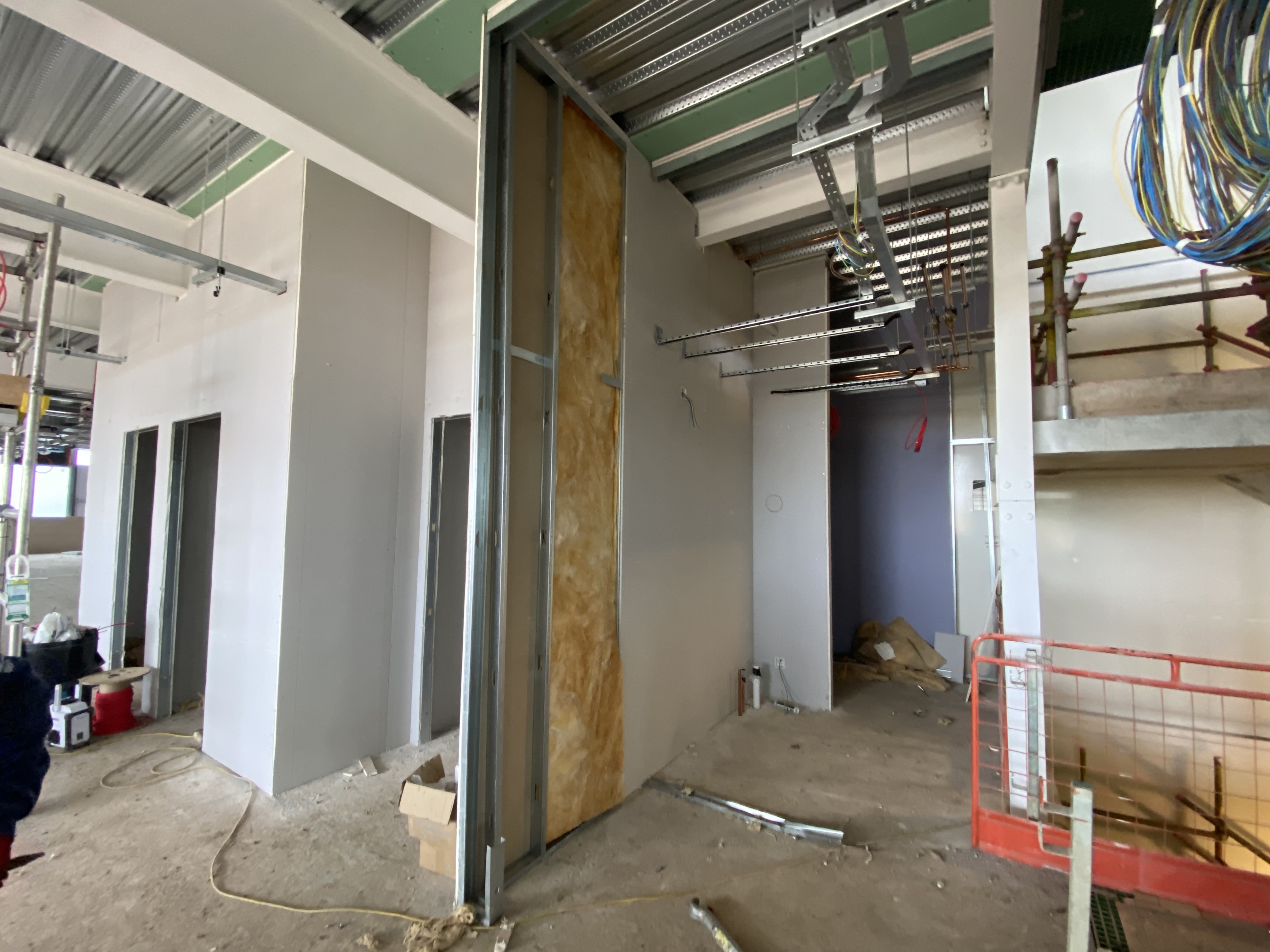 Dawbers internal dry lining works at the new Marugame restaurant Reading 15