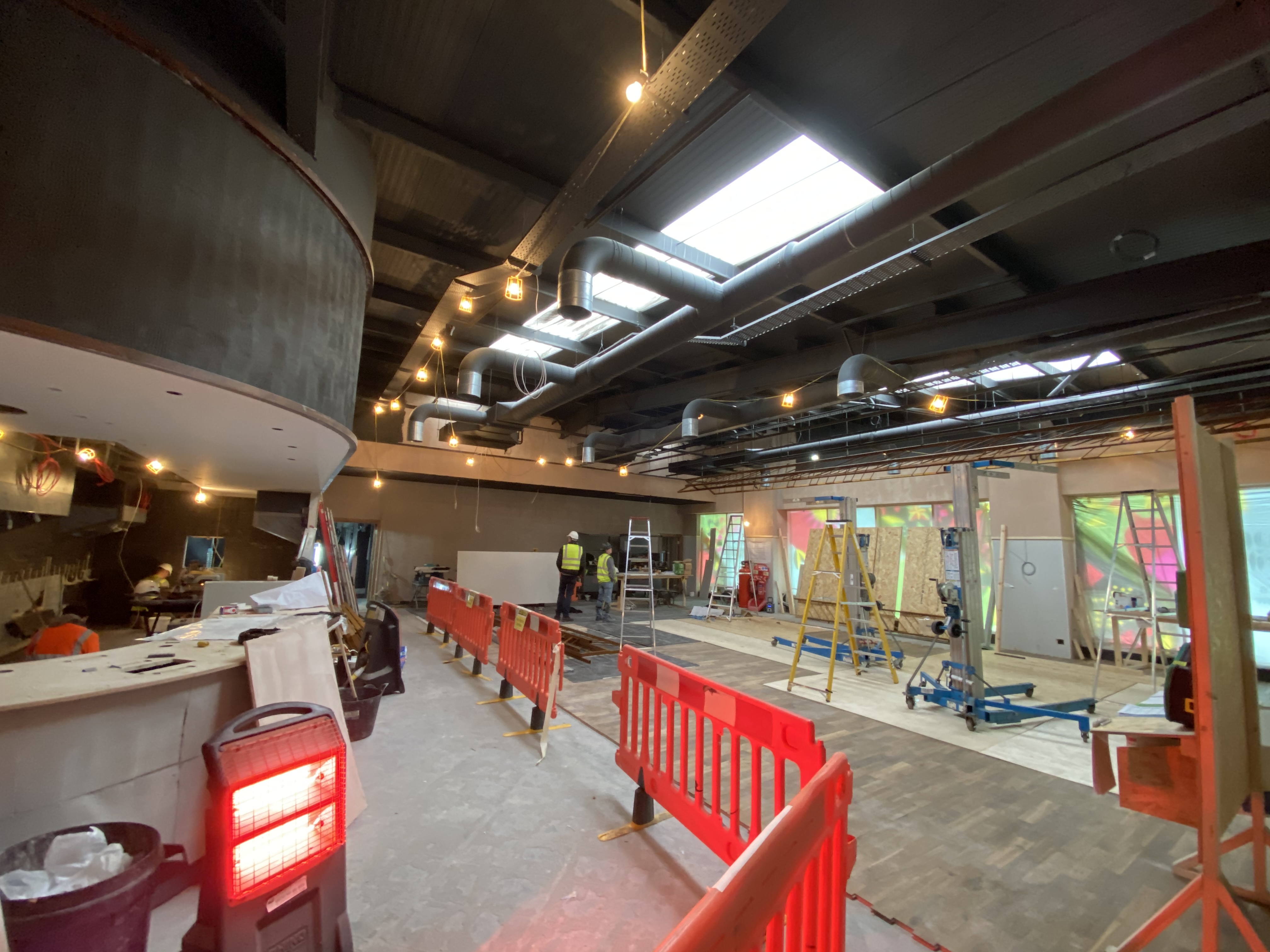 Dawbers internal drylining fit outat San Carlos Apiary Restaurant Manchester Airport 5